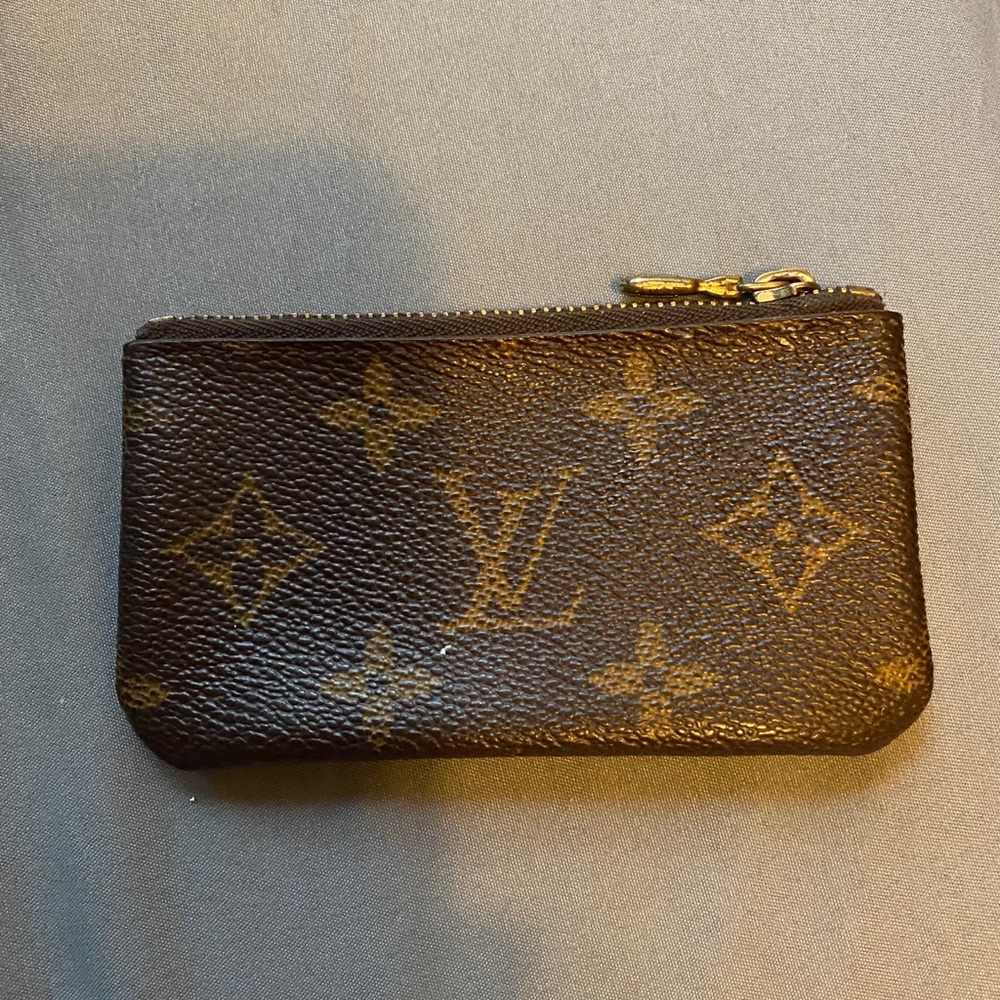 Small wallet for coins LV